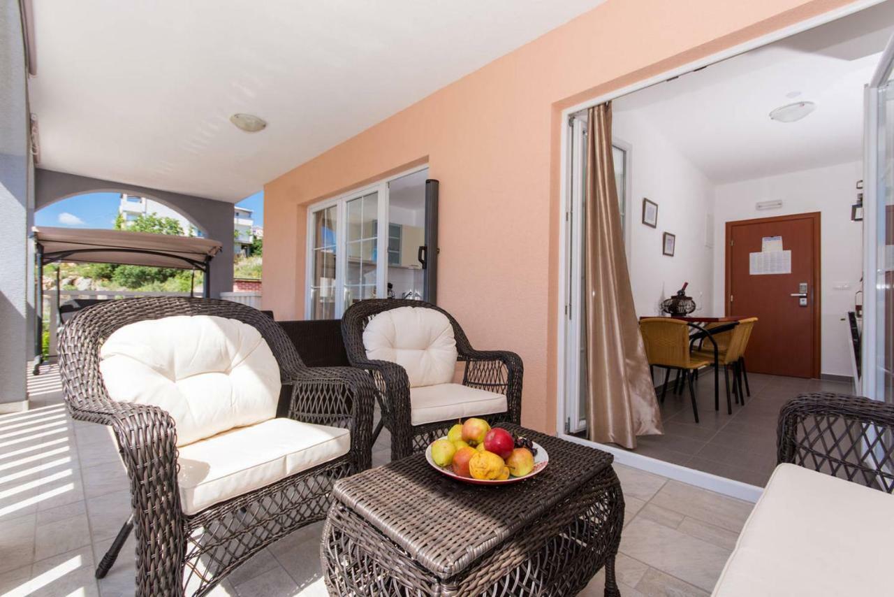 Bozana Apartment *